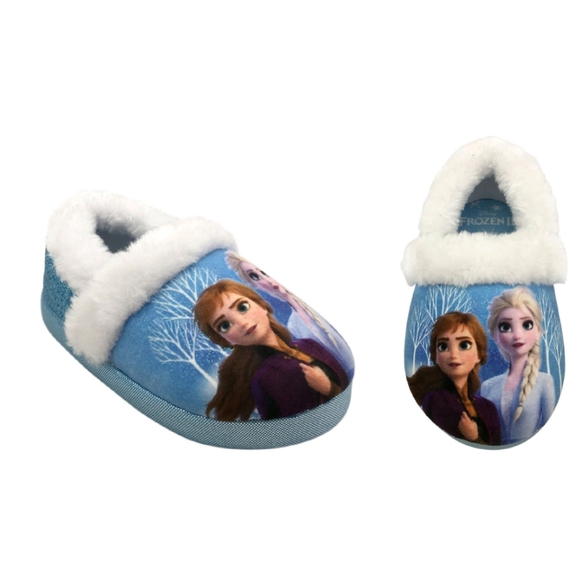 Disney Frozen ll Slippers - Picture 1 of 8
